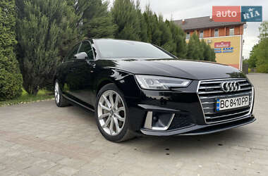 Седан Audi A4 2018 в 