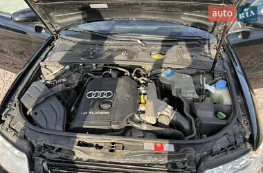 Седан Audi A4 2001 в Березному