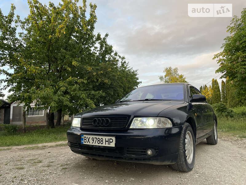 Седан Audi A4 1997 в Каменец-Подольском