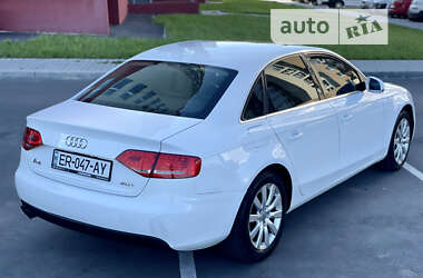 Седан Audi A4 2010 в Виннице