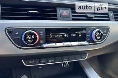 Седан Audi A4 2018 в Буче