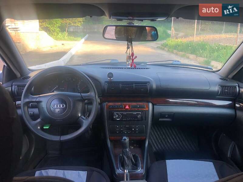 Универсал Audi A4 2001 в Львове