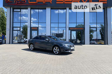 Седан Audi A4 2010 в Киеве