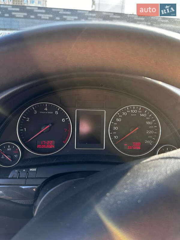 Седан Audi A4 2000 в Черкассах