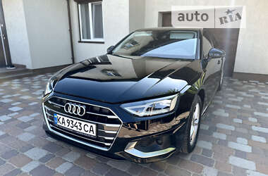 Седан Audi A4 2021 в Киеве