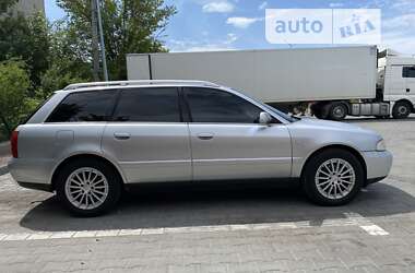 Універсал Audi A4 2000 в Вінниці