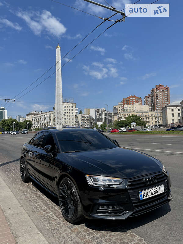 Седан Audi A4 2016 в Хмельницком