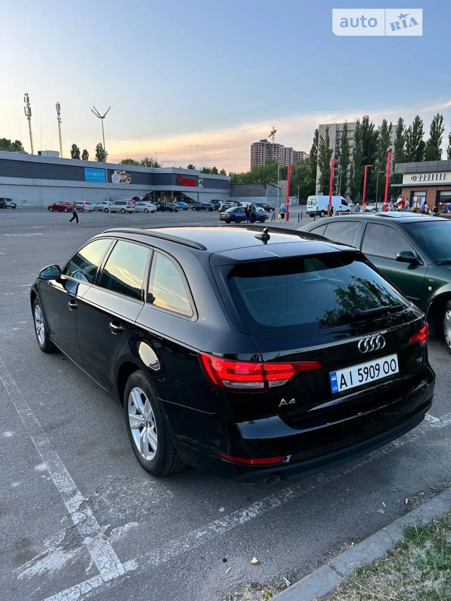 2017 Audi A4 - мініатюра 12