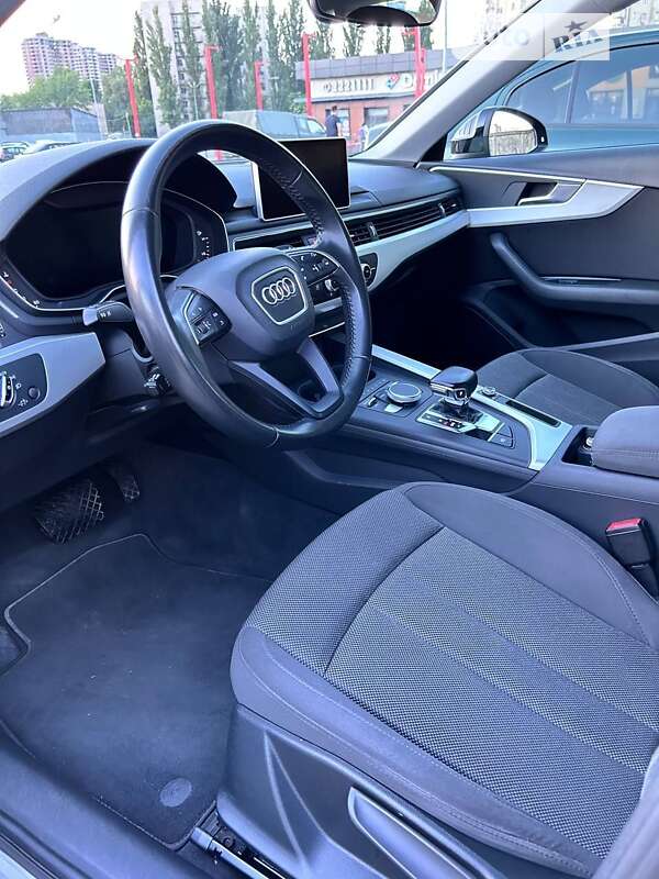 Универсал Audi A4 2017 в Киеве фото 27 Универсал Audi A4 2017 в Киеве