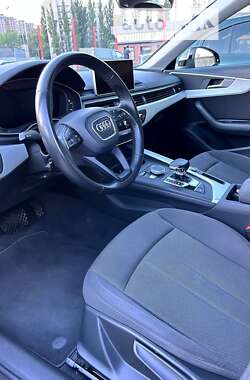 Універсал Audi A4 2017 в Києві