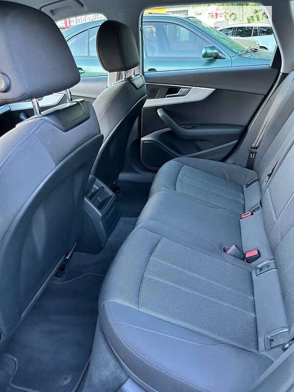 Универсал Audi A4 2017 в Киеве фото 28 Универсал Audi A4 2017 в Киеве