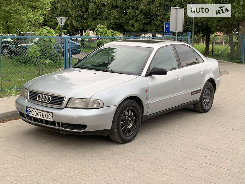 Седан Audi A4 1997 в Рудки