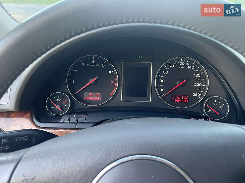Седан Audi A4 2002 в Надворной фото 4 Седан Audi A4 2002 в Надворной