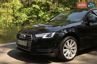 Седан Audi A4 2017 в 