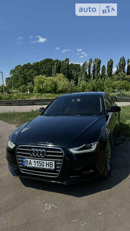 Седан Audi A4 2013 в Кропивницком