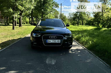 Седан Audi A4 2013 в Кропивницком