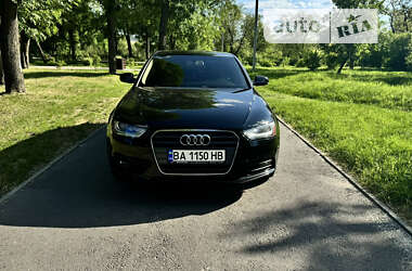 Седан Audi A4 2013 в Кропивницком