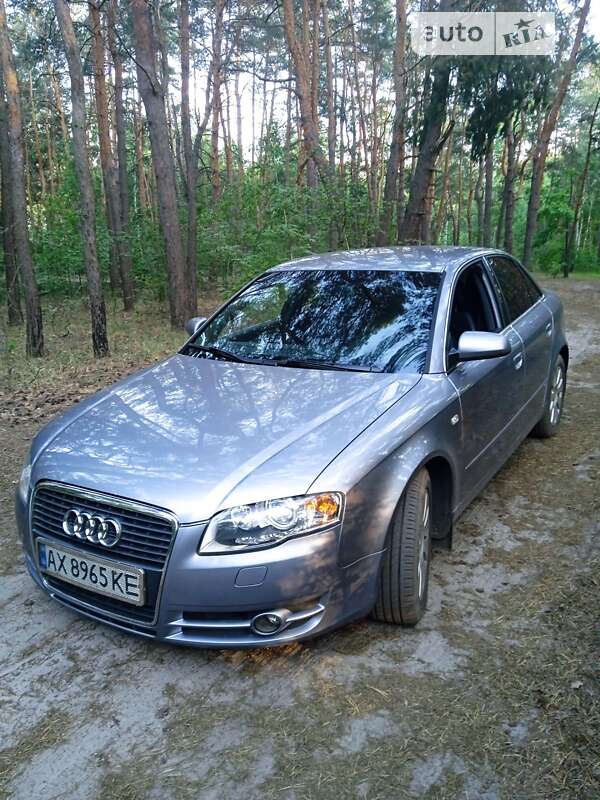 Седан Audi A4 2004 в Харькове