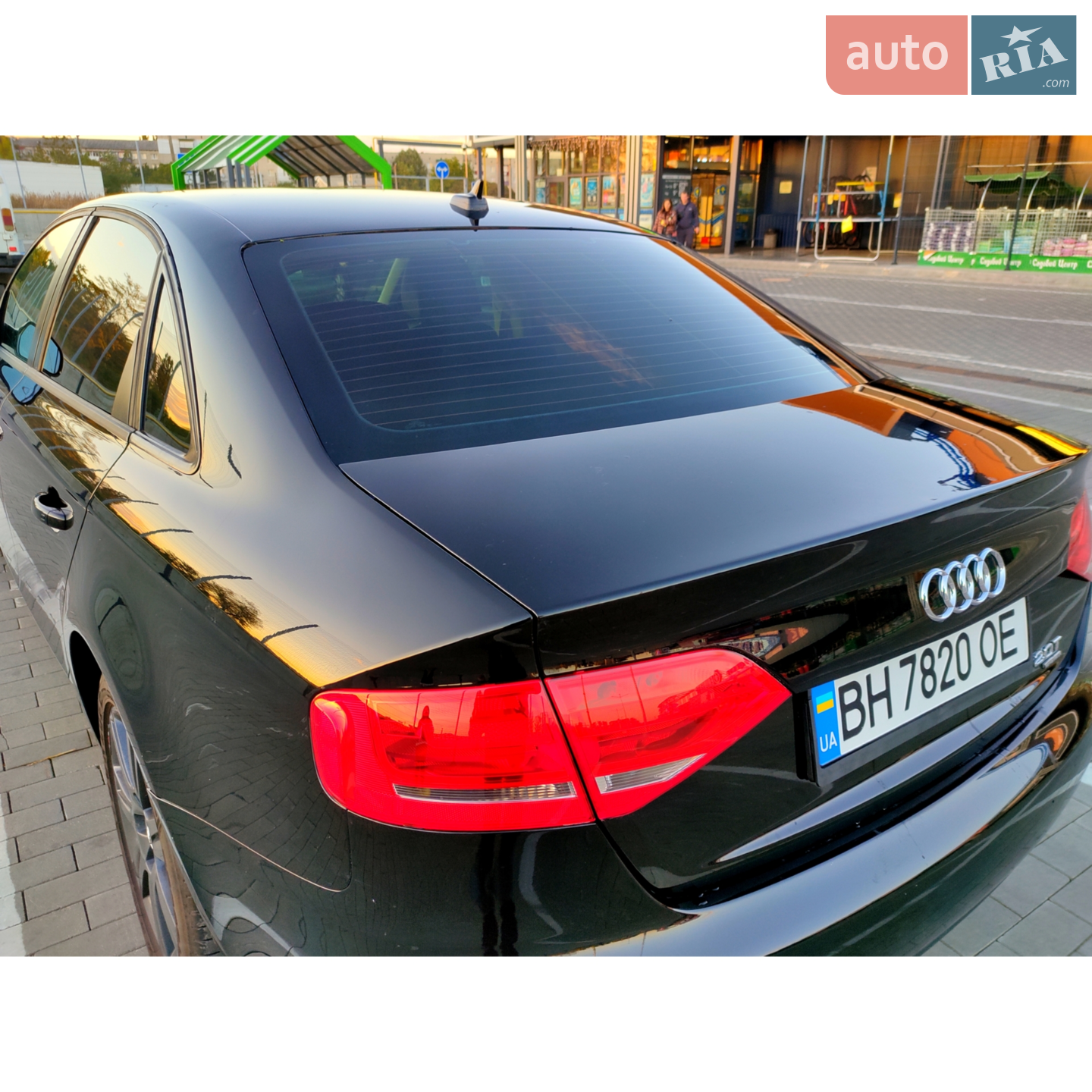 2010 Audi A4 - мініатюра 3