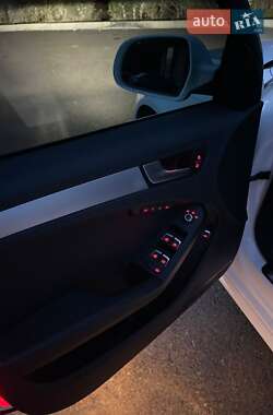 Седан Audi A4 2014 в Одесі