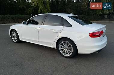 Седан Audi A4 2014 в Одесі
