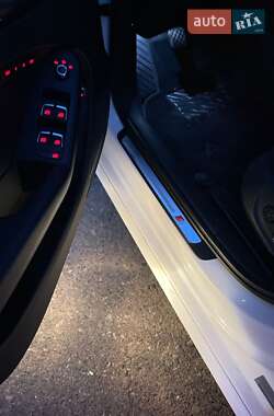 Седан Audi A4 2014 в Одесі