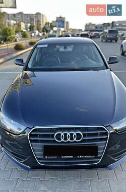 Седан Audi A4 2013 в Киеве