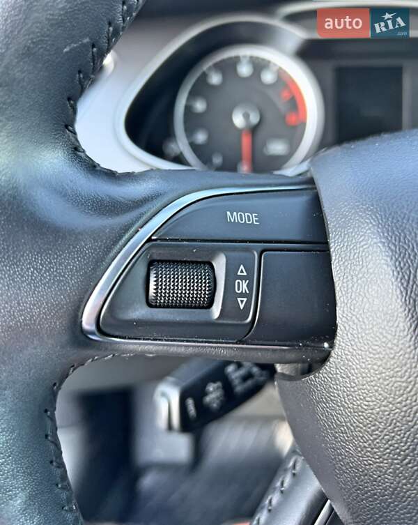Седан Audi A4 2013 в Киеве