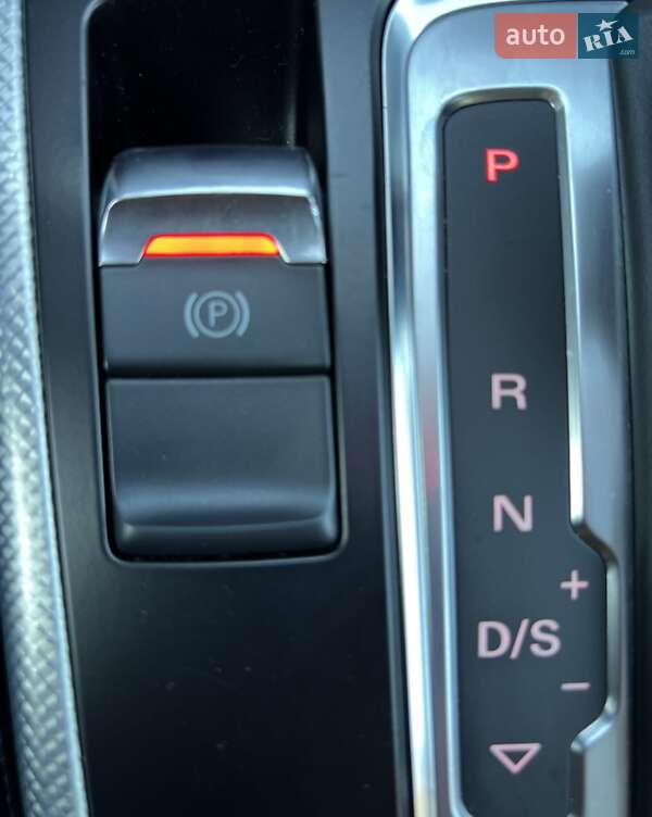 Седан Audi A4 2013 в Киеве