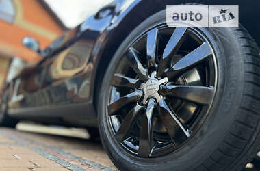 Седан Audi A4 2012 в 
