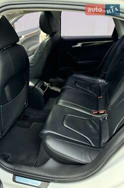 Седан Audi A4 2010 в Хусте