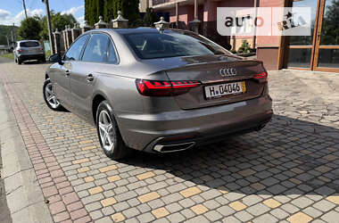 Седан Audi A4 2020 в Сваляві