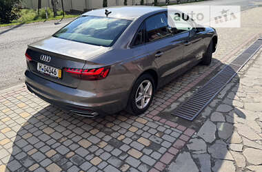 Седан Audi A4 2020 в Сваляві