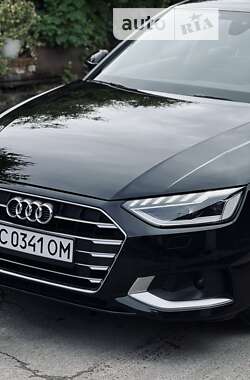 Седан Audi A4 2019 в Львові