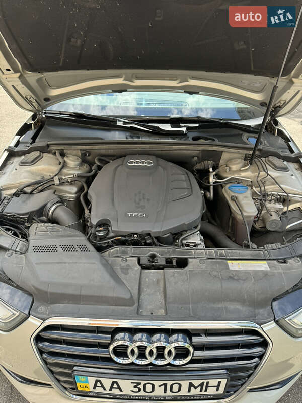 Седан Audi A4 2012 в Києві