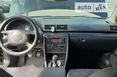 Седан Audi A4 2004 в Черкасах