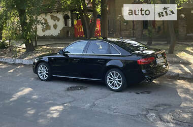 Седан Audi A4 2014 в Запоріжжі