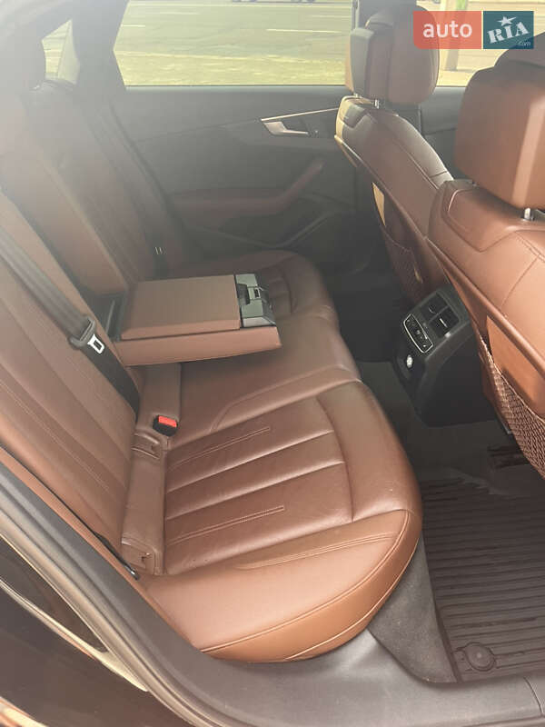 Седан Audi A4 2016 в Києві