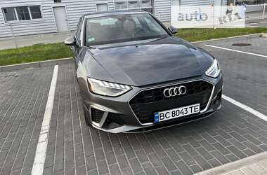 Седан Audi A4 2021 в 