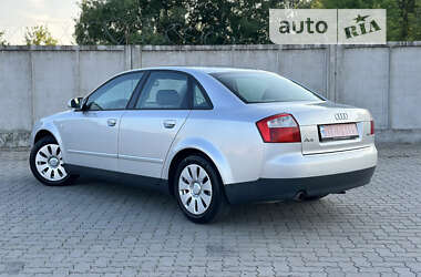 Седан Audi A4 2003 в Сарнах