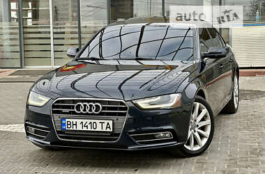 Седан Audi A4 2012 в Измаиле