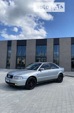 Седан Audi A4 1999 в Калуші