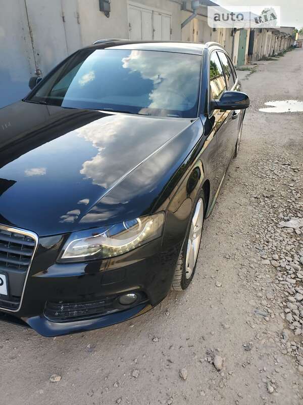 Универсал Audi A4 2011 в Тернополе