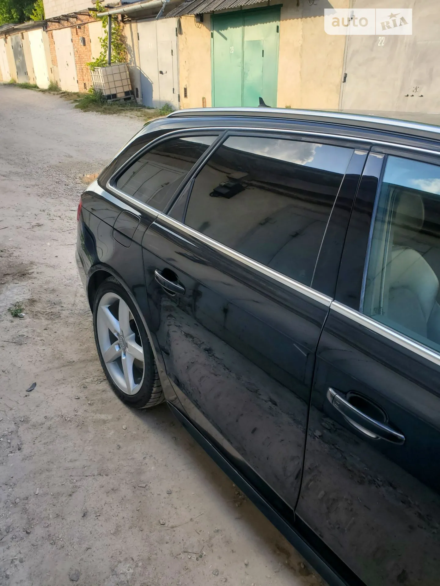 2011 Audi A4 - мініатюра 4