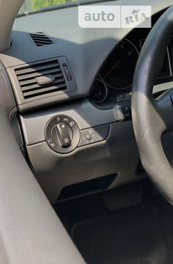 Седан Audi A4 2002 в 