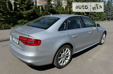 Седан Audi A4 2014 в Тернополі