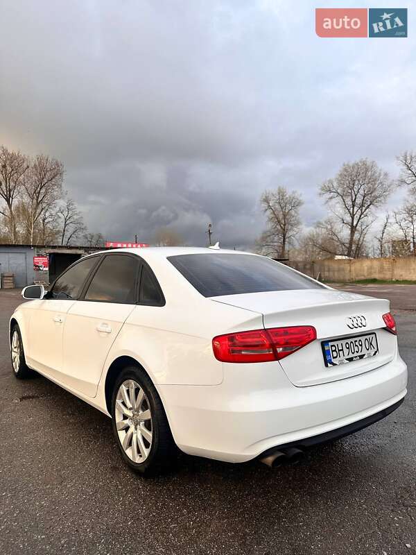 Седан Audi A4 2012 в Черняхове фото 5 Седан Audi A4 2012 в Черняхове