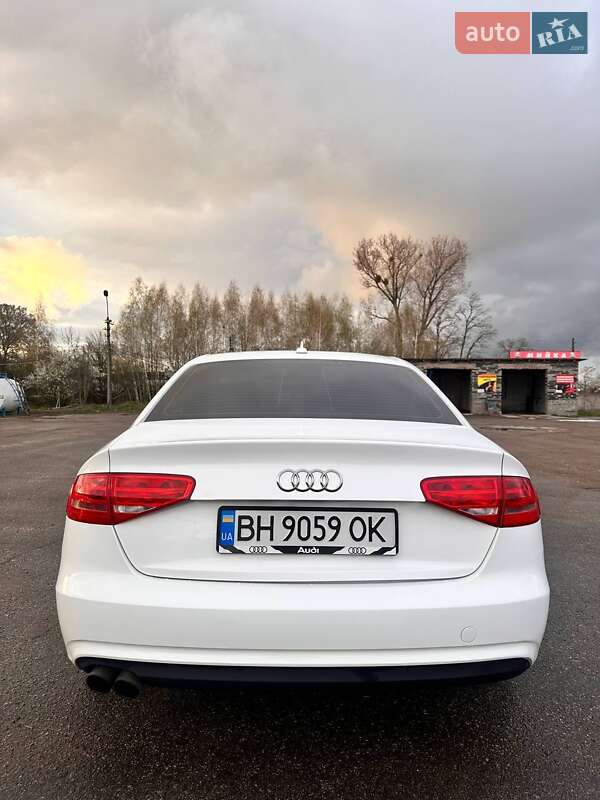 Седан Audi A4 2012 в Черняхове фото 4 Седан Audi A4 2012 в Черняхове