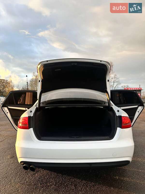 Седан Audi A4 2012 в Черняхове фото 17 Седан Audi A4 2012 в Черняхове