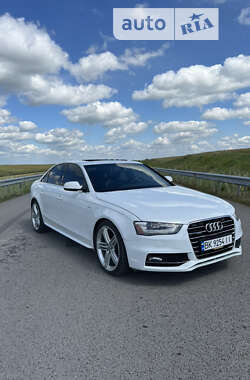 Седан Audi A4 2012 в 